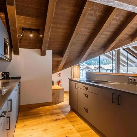 Lejlighed 4bdr Penthouse Close To Ski Lifts- If You Want To Book, Please Contact On Wh-ats-app - 0034-656-619-782 !!!! Ehrwald