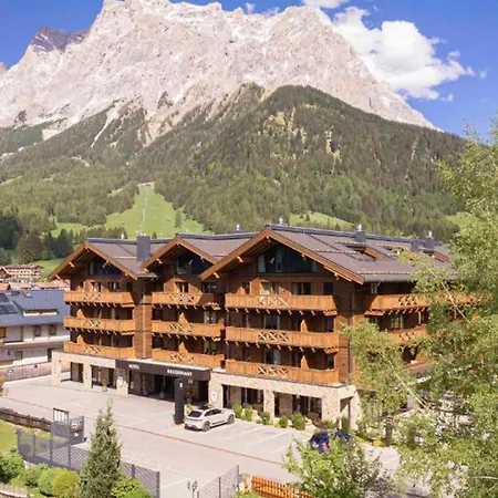 4bdr Penthouse Close To Ski Lifts- If You Want To Book, Please Contact On Wh-ats-app - 0034-656-619-782 !!!! Ehrwald